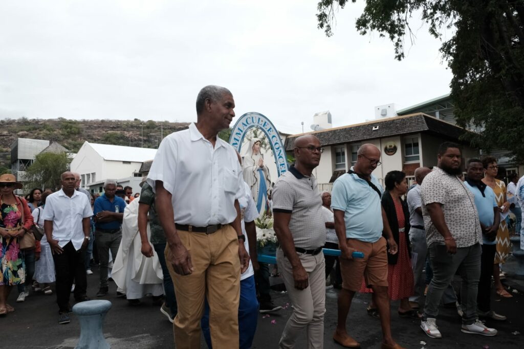 Vivez avec nous la fête des pêcheurs ! Cet événement populaire se déroule sur la place du Débarcadère, près de la baie du meilleur ancrage ce mardi 15 août 2023.