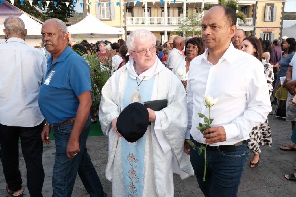 Vivez avec nous la fête des pêcheurs ! Cet événement populaire se déroule sur la place du Débarcadère, près de la baie du meilleur ancrage ce mardi 15 août 2023.