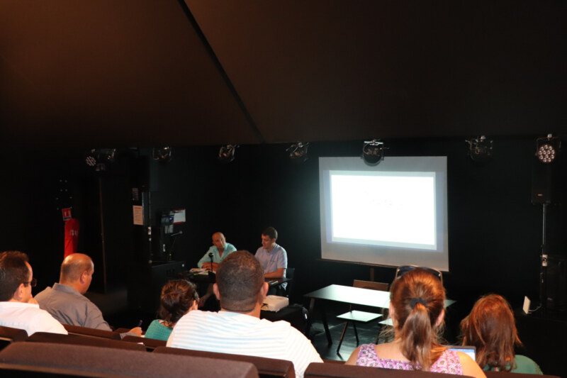 Le travail sur le futur Règlement Local de Publicité de Saint-Paul continue activement. L’élaboration de ce document de planification entre dans une nouvelle phase avec l’organisation de trois réunions publiques au Centre des arts et de la culture, CIMENDEF, ce mardi 5 septembre 2023.