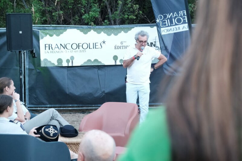 Pour la deuxième année consécutive, les Francofolies reviennent en force sur le site de la Clairière à La Saline-les-Bains ce vendredi 8 septembre 2023. Le Maire de Saint-Paul, Emmanuel SÉRAPHIN, charge la première Adjointe aux affaires culturelles, Suzelle BOUCHER, de le représenter.