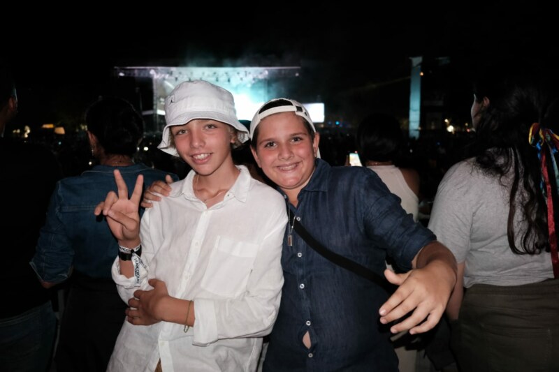 Près de 23 000 spectateurs réunis à 6 magnifiques soirées de concerts proposées à la Clairière de la Saline-les-Bains mais aussi au Téat plein air et à Léspas. Succès total pour la deuxième édition des Francofolies de Saint-Paul !