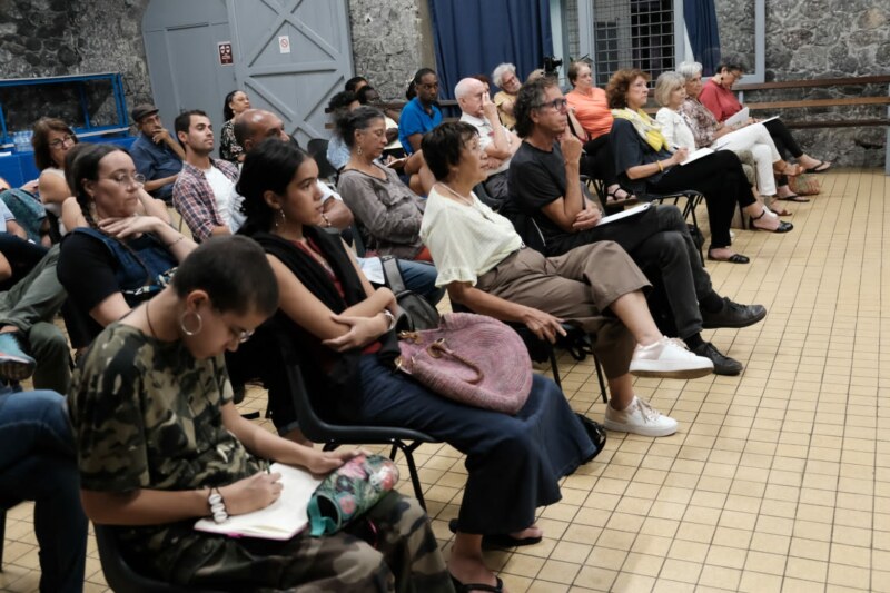 La conférence sur la richesse de la toponymie des grands sites de marronnage de La Réunion se tenait à la salle de conférence du front de mer ce jeudi 14 septembre 2023, à 18 heures, dans le cadre des 40 ans des Journées européennes du patrimoine.