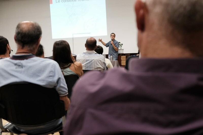 La conférence sur la richesse de la toponymie des grands sites de marronnage de La Réunion se tenait à la salle de conférence du front de mer ce jeudi 14 septembre 2023, à 18 heures, dans le cadre des 40 ans des Journées européennes du patrimoine.