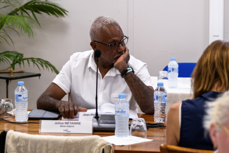 Le Conseil Municipal du 28 septembre 2023 a été marqué par l'annonce de plusieurs projets innovants par le Maire de Saint-Paul, Emmanuel SÉRAPHIN.