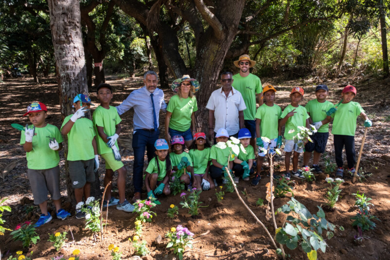 L’inauguration du pont de la ravine Divon s’est déroulée ce mardi 10 octobre 2023 à la Grande Fontaine. Cet ouvrage garantit la sécurité des biens et des personnes de ce quartier historique de Saint-Paul.