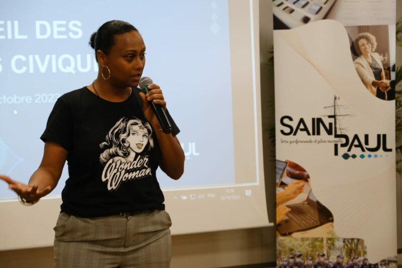 Saint-Paul construit son avenir avec 37 jeunes accueillis en service civique. Le Maire de la Ville, Emmanuel SÉRAPHIN, les reçoit chaleureusement lors d’une cérémonie organisée à l’Hôtel de Ville le mardi 10 octobre 2023.