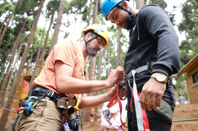 Ce mardi matin 11 octobre 2023 a eu lieu l'inauguration de la structure Accrobranche « Enlèr Pied’ Bois » en présence des gérants de la structure, Nathaniel et Anaïs LOUISO, du Maire de Saint Paul, Emmanuel SÉRAPHIN, de la Conseillère régionale et Sénatrice de La Réunion, Évelyne CORBIÈRE, et des autres élu·es.