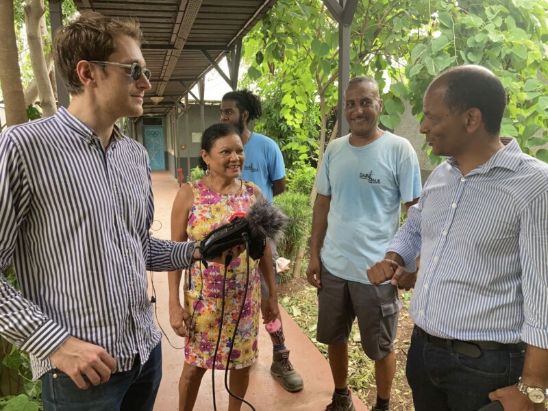 À l'approche de la rentrée scolaire, le Maire de Saint-Paul, Emmanuel SÉRAPHIN, et les équipes communales sont toujours sur le terrain afin de garantir une rentrée dans les meilleures conditions possibles aux 12 860 élèves des 66 écoles du territoire. Ici à l'école Jean-Luc-Daly-ERAYA.