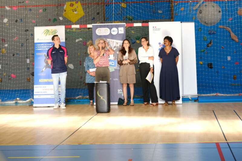 Saint-Paul a accueilli l’événement « Du stade vers l’emploi » au gymnase de Plateau Caillou ce jeudi 16 mai 2024. 20 recruteurs sont venus rencontrer des jeunes talents autour du tennis de table avant de dévoiler les offres d’emploi. Commerce, hôtellerie-restauration : 50 postes en alternance étaient à pourvoir.