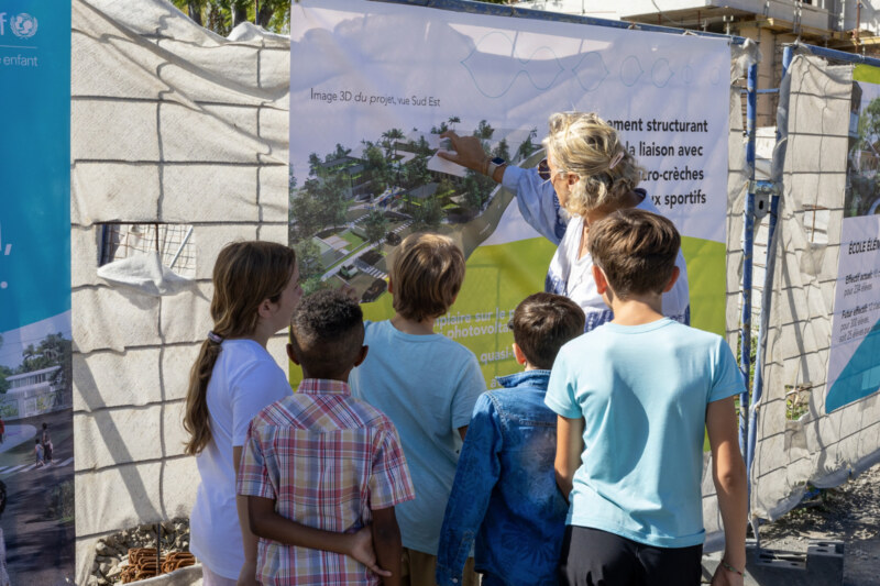 Ce 31 mai 2024, le Maire de Saint-Paul, Emmanuel SÉRAPHIN, a accompagné les élu·es, enseignant·es, représentant·es de l’Éducation nationale, les parents et élèves pour une visite de chantier très attendue de la nouvelle école de Grand Fond.