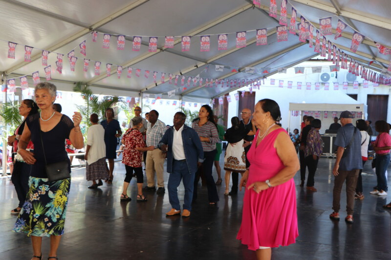 Fêtes de juillet : le bal des séniors 2024 à Saint-Paul