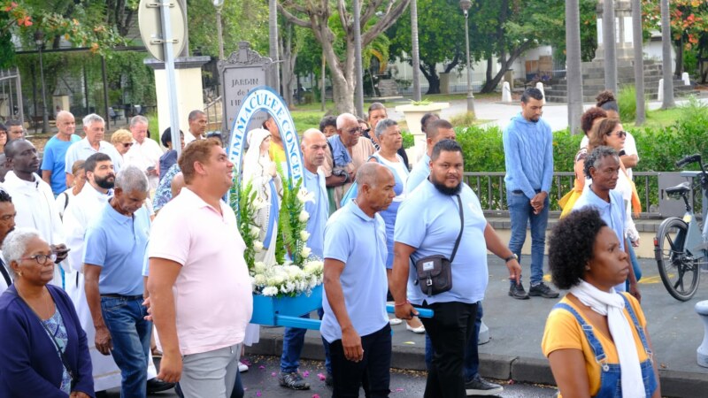 Saint-Paul, berceau du Peuplement de La Réunion, a vécu un moment empreint de recueillement et d’émotion lors de la Fête des Pêcheurs, organisée sur le Débarcadère, ce jeudi 15 août 2024.