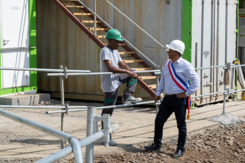 La SHLMR et la Ville de Saint-Paul réaffirment leur engagement commun pour améliorer l'accès au logement à La Réunion avec la pose de la première pierre de la résidence étudiante et jeunes actifs