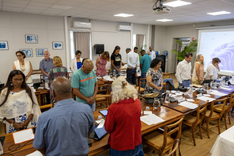 Le Maire de Saint-Paul, Emmanuel SERAPHIN, et les élu·es votent un Budget primitif (BP) 2025 ambitieux, prudent et sérieux s’élevant à 258 millions d’euros, au dernier Conseil municipal de l’année 2024 placé sous le signe de la solidarité en faveur du peuple mahorais.