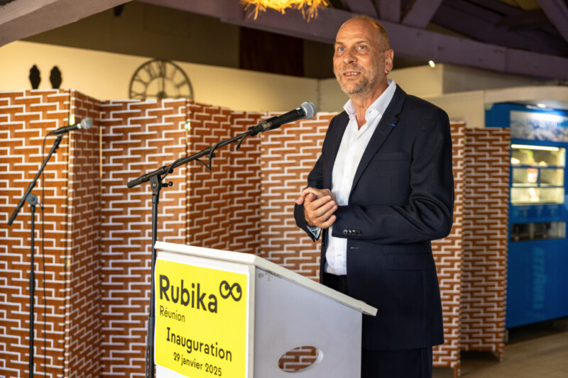Saint-Paul écrit une nouvelle page de son histoire en accueillant officiellement le campus RUBIKA Réunion sur son territoire. L’inauguration de cet établissement d’excellence, ce mercredi 29 janvier 2025 à Tamarun, marque une ambition forte : faire du territoire saint-paulois un pôle d’innovation et de créativité dans les secteurs du jeux vidéo, de l’animation et du numérique.