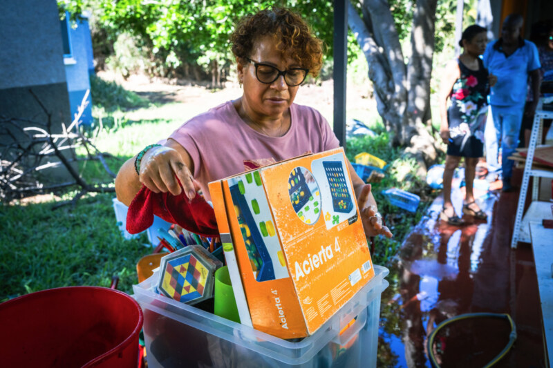 À Saint-Paul, la mobilisation est totale ! Après les dégâts, tous les moyens sont engagés sur le nettoyage et la sécurisation de l’école située à Grande Fontaine.