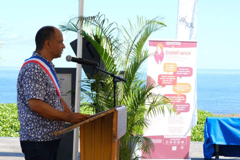 Le vendredi 28 mars 2025, à l'occasion de la Journée mondiale de lutte contre l'endométriose, la Ville de Saint-Paul inaugure le premier banc jaune de La Réunion destiné à sensibiliser à cette maladie qui touche une femme sur dix en France. Installé sur la Place Lo Peplaz, au Débarcadère, ce banc est un marqueur visible de l'engagement municipal aux côtés des associations et du corps médical.