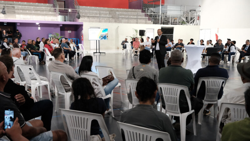 Vyen koz èk lo Maire à La Plaine/Bois-de-Nèfles