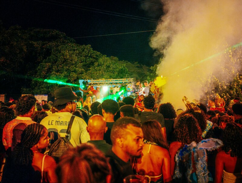 La vingt-septième édition du Grand Boucan restera gravée dans les mémoires. Plus de 70 000 personnes ont convergé tout au long de l'après-midi de dimanche et le soir vers le front de mer de Saint-Paul pour assister à l’un des plus grands rendez-vous populaires de l'île.
