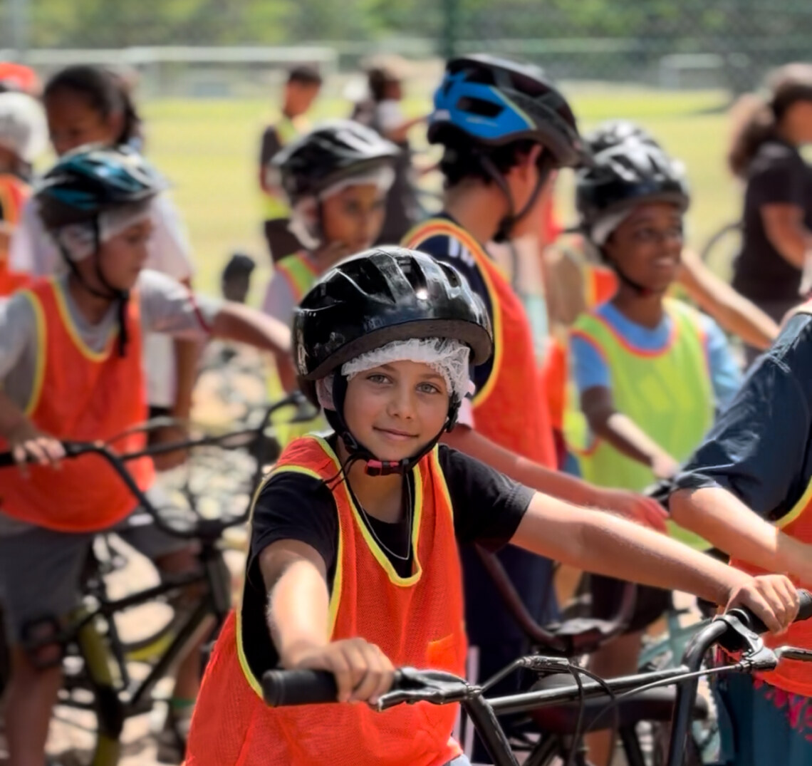 Élève de CM2 sur son vélo - dispositif savoir rouler 2025