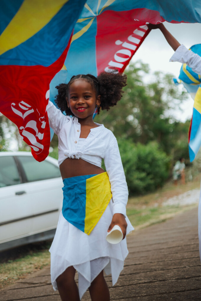 20 desanm 2025 - petite fille robe maloya